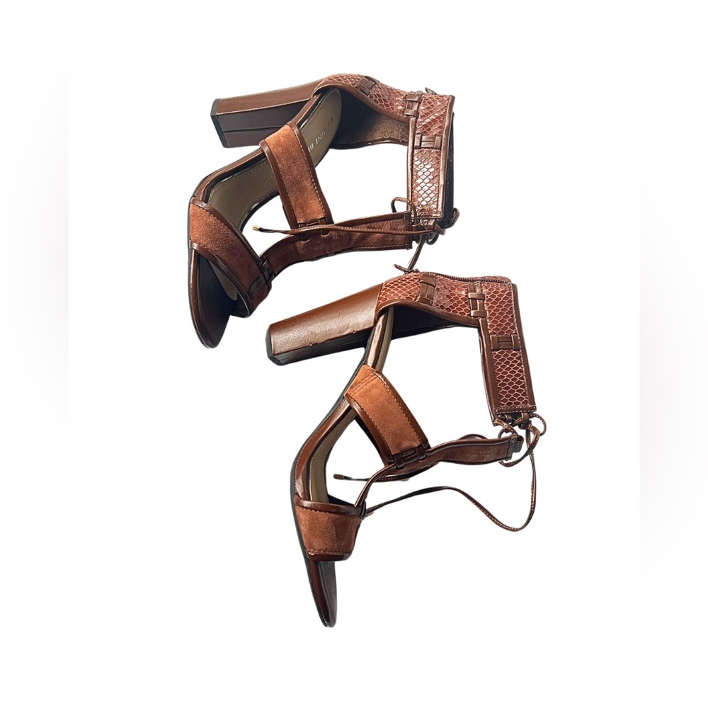 Gianni Bini T-Strap Brown Suede &  Leather Strappy Block Heel Sandals Size 8.5
